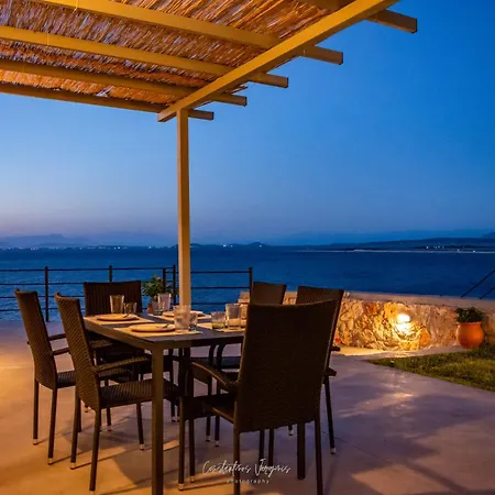 Kaminia Blue Villa *