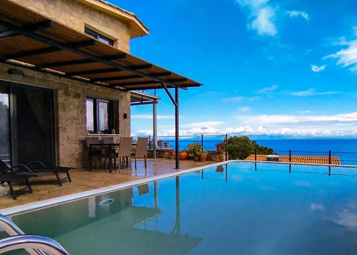 Kaminia Blue Villa Tsoukaládhes